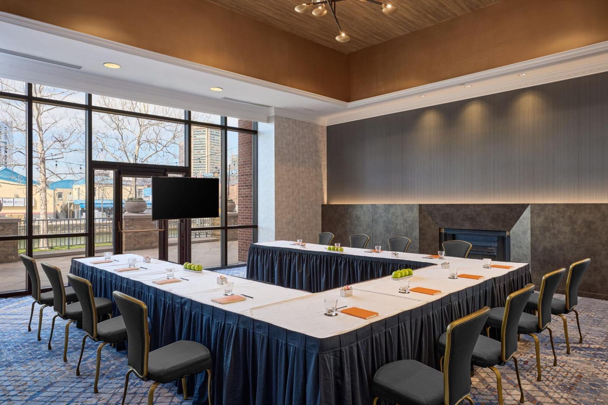 Hotel Marriott Waterfront 4*